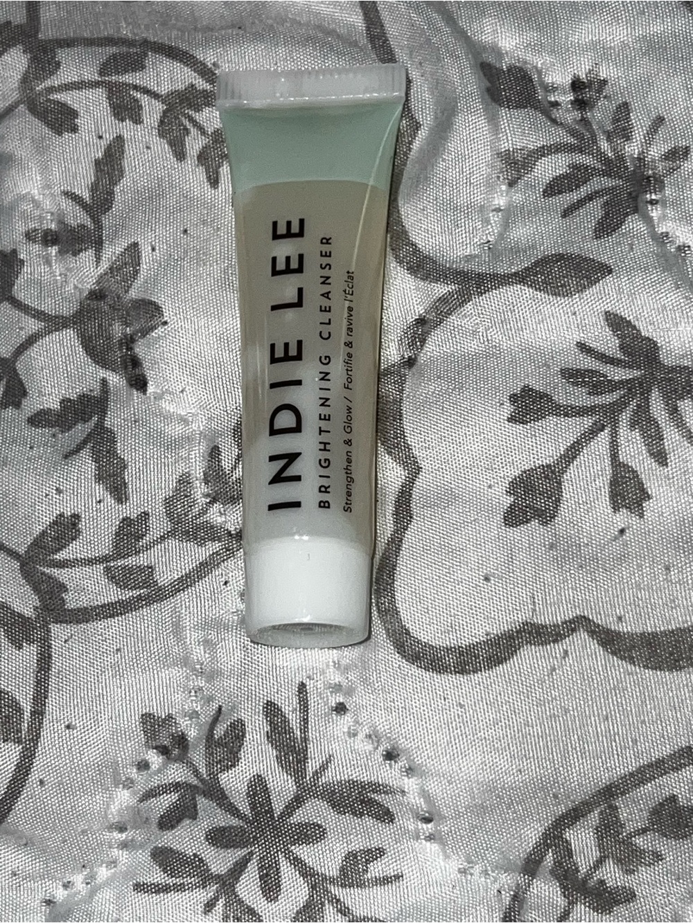 Indie Lee Brightening Cleanser — Mint Green & White